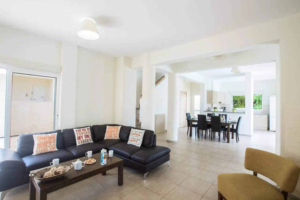Villa Delfini 4 Protaras Cyprus